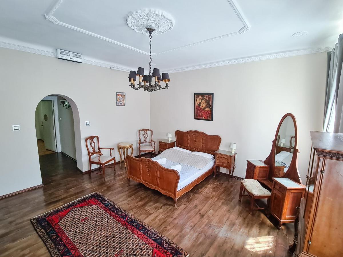 Palacyk Deja Vu Residence Лодзь Екстер'єр фото